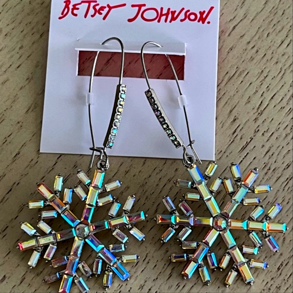 Betsey Johnson Snowflake drop Dangle Earrings